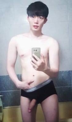 0nlygaygay:  섹기충전 완료된 흰둥이   http://0nlygaygay.tumblr.com/post/147050338746/