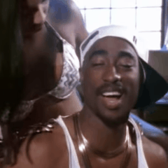 mzzjones93: Tupac’s smile was everything