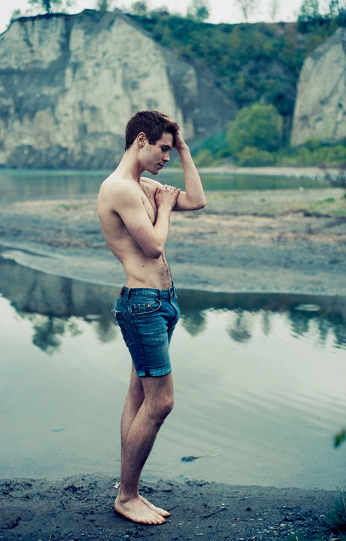 hotsouls:  love men in shorts 
