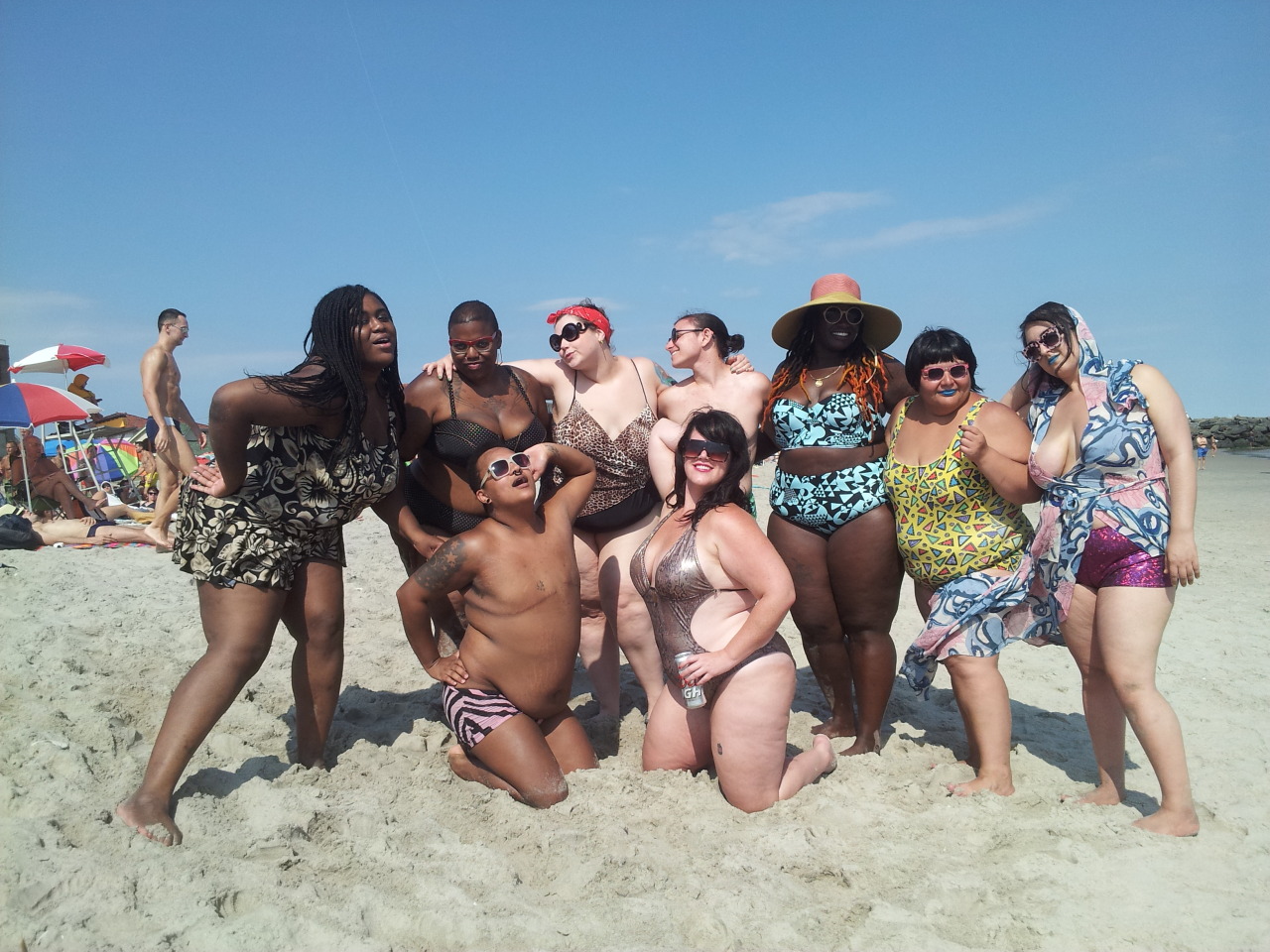 lesbianese:  dildosandglitter:  grrlyman:  Fat femme beach day at Riis Park in NYC