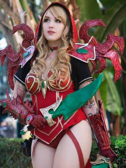 cosplayandgeekstuff:    Feoranna Cosplay (USA) as   Valeera Sanguinar   Photo I by:  Carlos G Photography   Photo II by:  David Ngo   