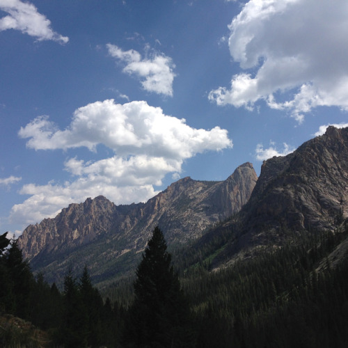 #SawtoothMountains #Idaho #travel #backpacking #vanlife #majestic #mountains