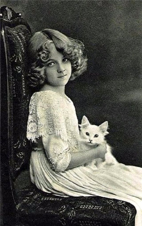 vintageeveryday: Lovely pictures prove that cats are always girls’ best friends.