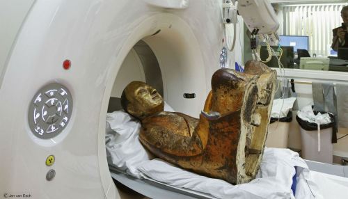 XXX itscolossal:  CT Scan of 1,000-Year-Old Buddha photo