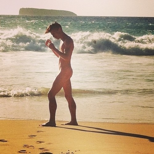 https://male-dreams-blog.tumblr.com/post/118597485360