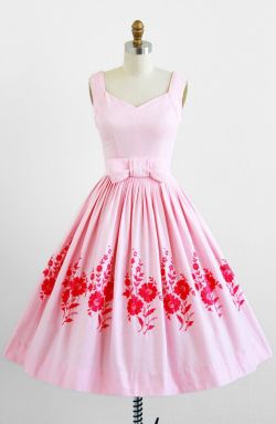 amo-vintage:1950’s dress