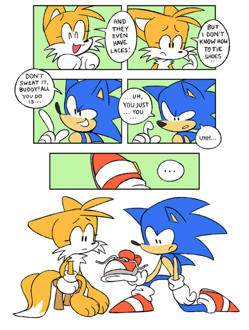 gaysilver: sonic realizes he’s never tied a shoe(reuploaded for better quality)