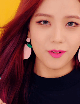 Haven T You Heard What Becomes Of Curious Minds Lemonlisa Jisoo As If It S Your Last