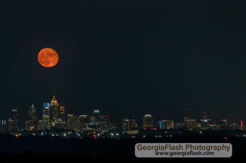 theskylinesblog: Moon Over Atlanta“Full moon over Atlanta on a clear summer night”. Photo by John Pr