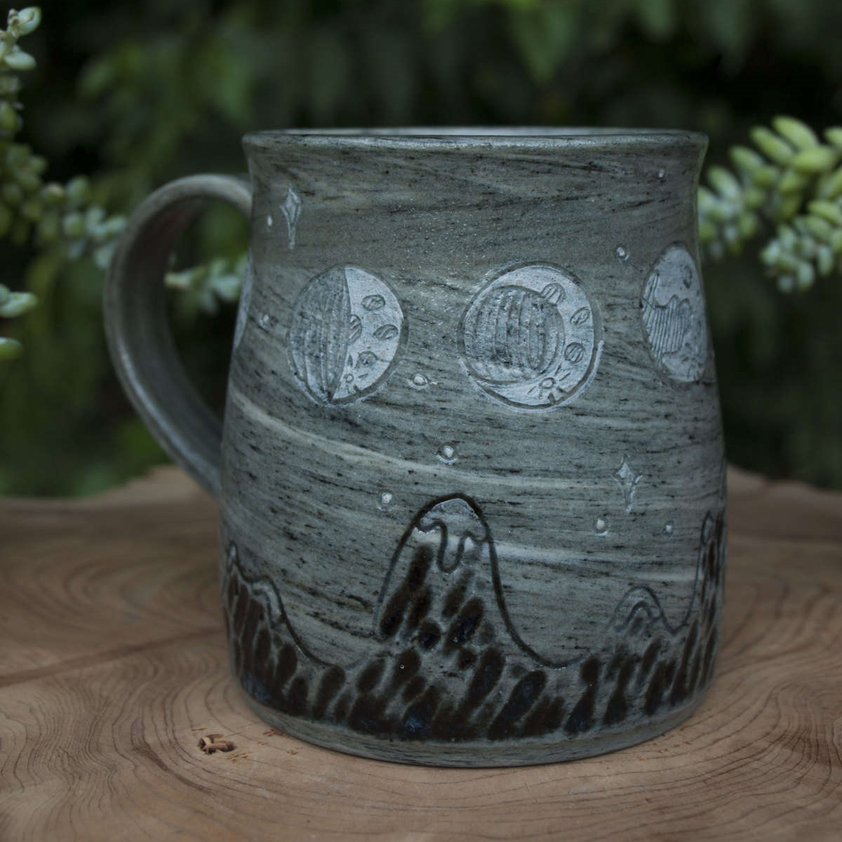 momofawitch:  sosuperawesome: Ceramics by HandToEarthCeramics on Etsy Browse more