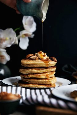 dustjacketattic:  hummingbird pancakes | broma bakery 