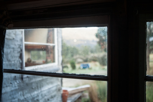 I got to spend last weekend in Tasmania shooting for a book project in my favourite cabin in Tasmani