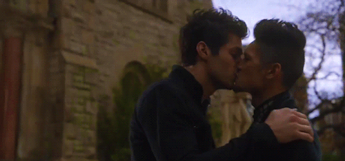 jacehvrondale: “I love you” “I love you, too”