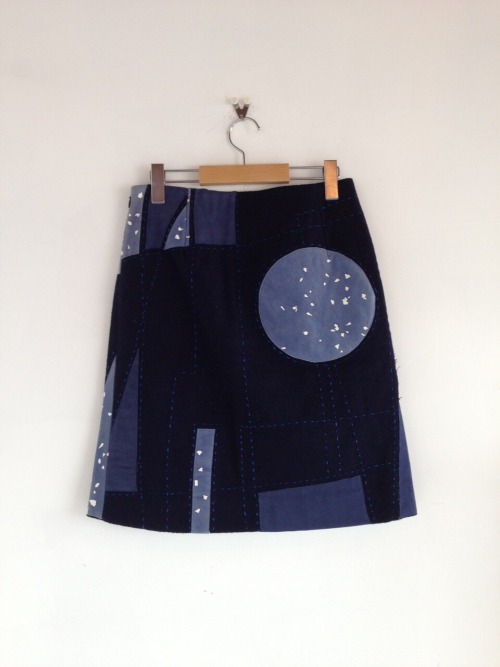 zazi 16aw “山のかけら、星の粒” suede patch work skirt / navy