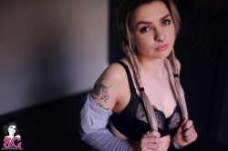 beautifulgirlsmakemesuicidal:  Request: Emilylaser Suicide  