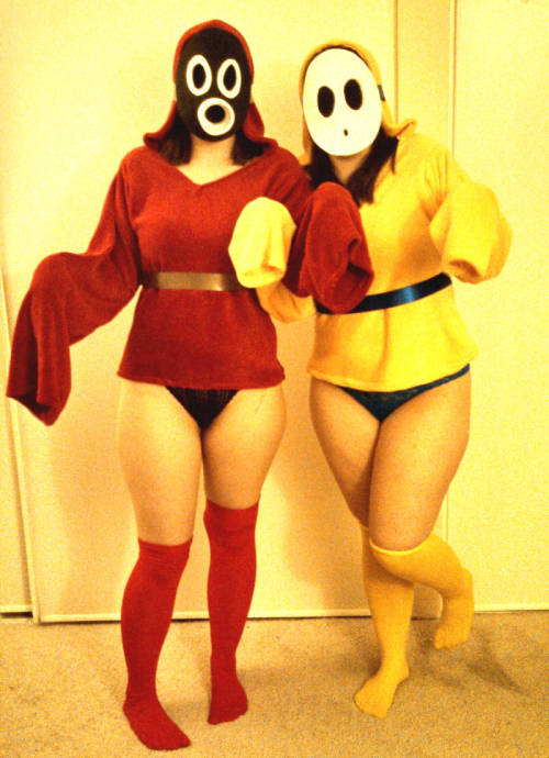 beebeerockhard:  noillart:  beebeerockhard:  My twin sister did a Sniffit cosplay to match my Shyguy cosplay! Woah!   WELP  AARGGGG TOO CUTEEE *explodes!!!!*