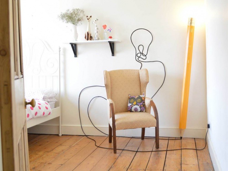 fer1972:  The Pencil Lamp designed by Michael  &amp; George   Su pero que divertido