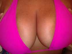 superbee440:  Mandy’s pink bikini top.