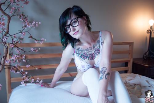 past-her-eyes:  Ceres Suicide ceres.suicidegirls.com @ceresleigh @ceresleighmodel @suicidegirls Link to South African SuicideGirls 