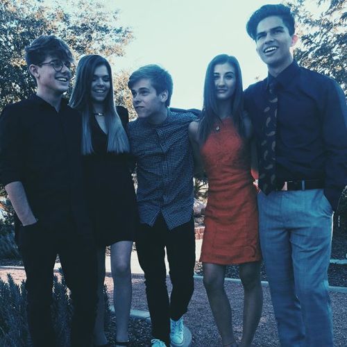 lxkekorns:  lukekorns: we went to a wedding x/x/x/x