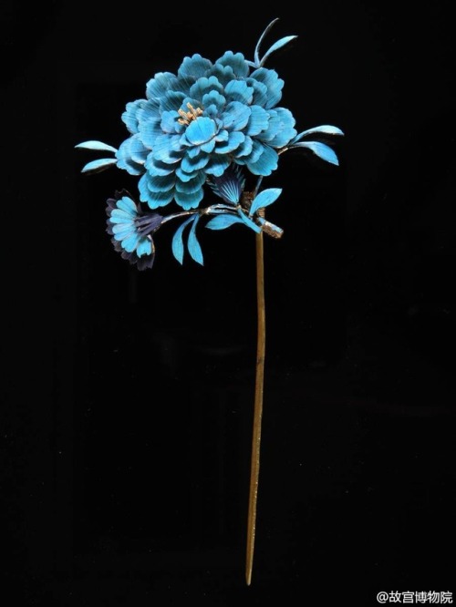 dressesofchina:Qing-dynasty flower hairpins from the Forbidden Palace