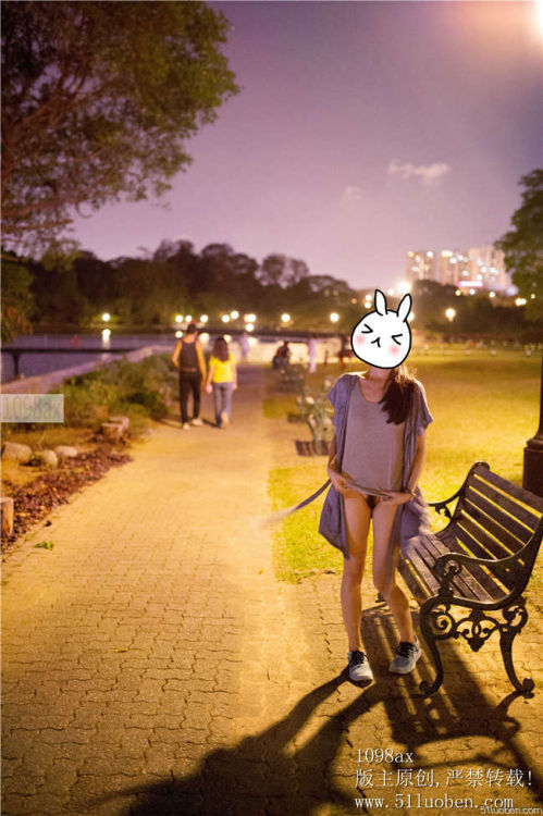 sexyshanghai008: 越来越流行的露出野外