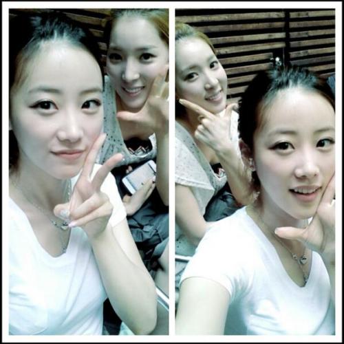 YeJin and EunYoung (Brave Girls) - Selca