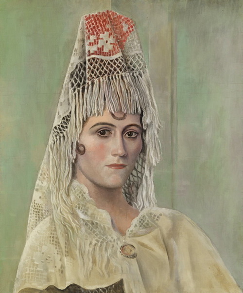 Olga in a Mantilla, Pablo Picasso, 1917.