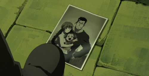 dailymaeshughes:Soon until the day we see Maes Hughes dies for the fourth time  ｡◕‿◕｡  