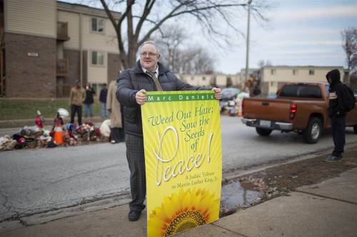 the-gasoline-station: &lsquo;We are Family Now&rsquo;: Faces of the Ferguson Protests Pictur