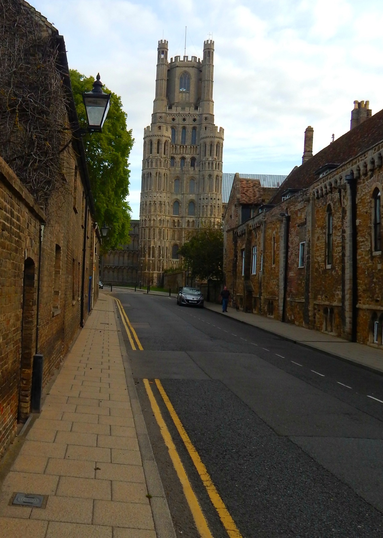 fuckitandmovetobritain:  England [25] : Bath, Canterbury, Ely, Oxford, Cambridge,