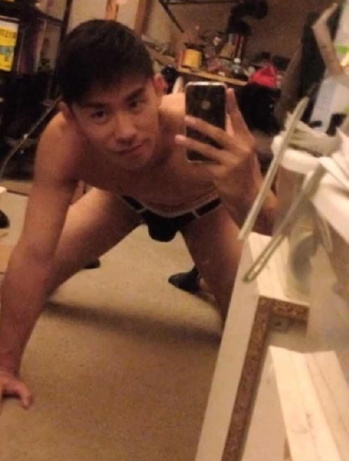 jshootit:  merlionboys:  Fan submission - Cute guy with his perky butt. By now I guess you should know how he likes it being done. =p http://merlionboys.tumblr.com/  So who is he?! He has such a fuckable butt!! 