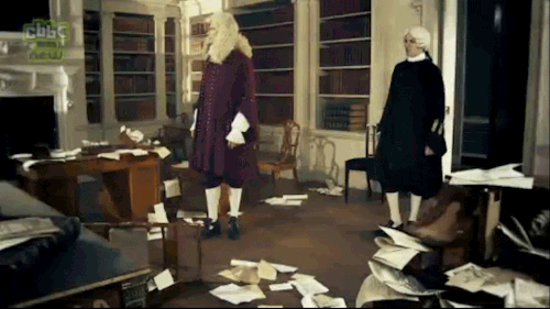 inventoroffish:Introducing Mat Baynton as Jonathan Wilde in this HH/Sherlock sketch