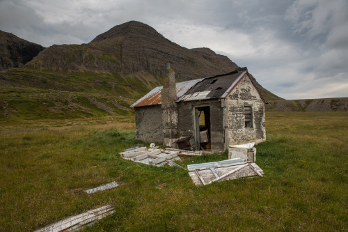 samhorine:  westfjords - september 2015 (3/?)left Djúpavík and headed east towards Ísafjörður - before we left the hotel we did an extended tour of the old herring factory - which was one of the most modern factories of its time.  link to the hotel