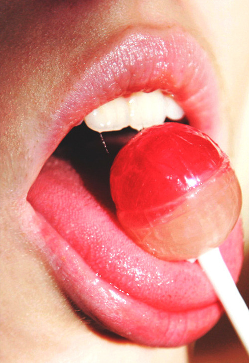 getsuswet:  Yessss oral fixation collage ♥ Hazel