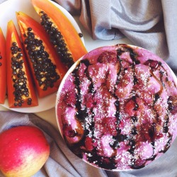 annietarasova:  A day full of adventures and a huge bowl of raspberry nicecream and papayas for dinner #vegan 🍧😊 My love for fruit is never ending