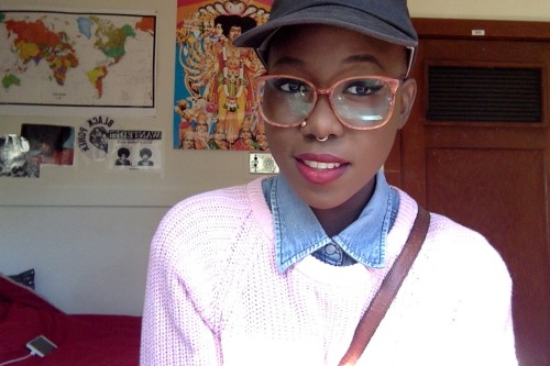 taaterth0t:hi hello happy valentines day from the bae area i will be loving on myself all day dont sleep  god damn