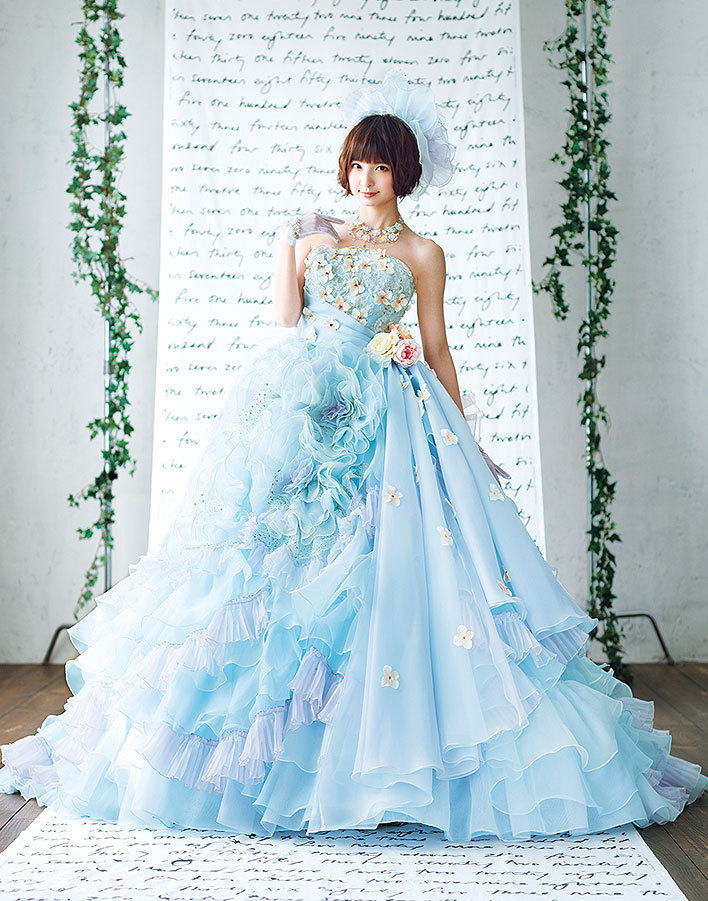 karinosa:  threewholepotato:  hkctvdramas:  Shinoda Mariko in LOVE MARY Dresses