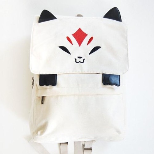 Queenie backpacks have been restocked! The first run did unexpectedly well; @lilindar and I are rea