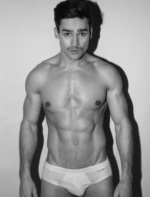 rapideyesmovement:  Andre Watson by Marco Ovando