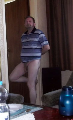 Newtoarea:  Newtoarea:  Posing Daddy  This Guy Is So Sexy Love The Uncut Cock Would