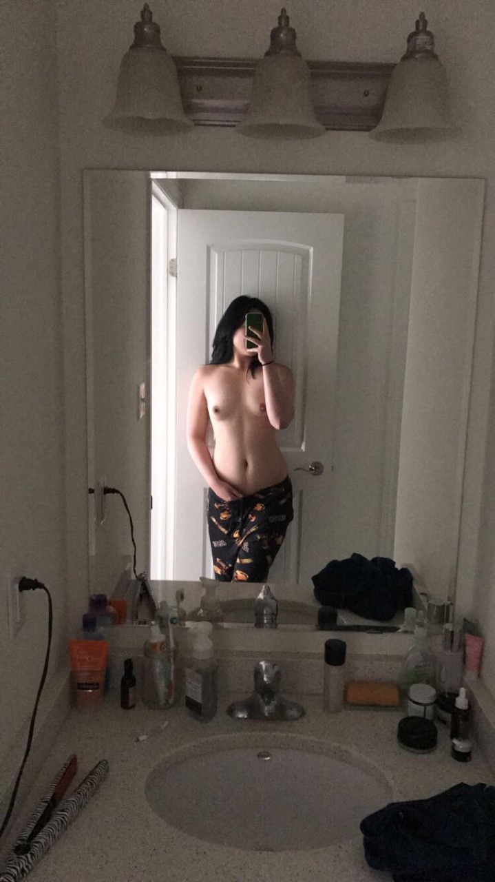 pineapplizza:  These are my ex boyfriends pyjamas   I wore them with my other ex