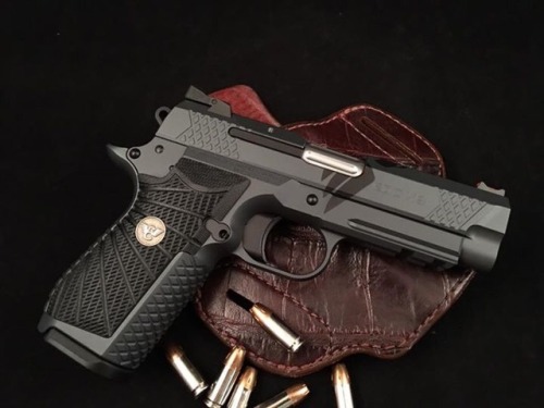 ineversurrender: Wilson Combat EDC X9 Black &amp; Grey