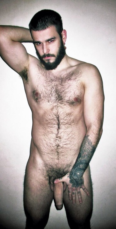 realmenstink:  kvaldaaa:  kris irons  HOT SLEEVED & BEARDED STUD !!! 