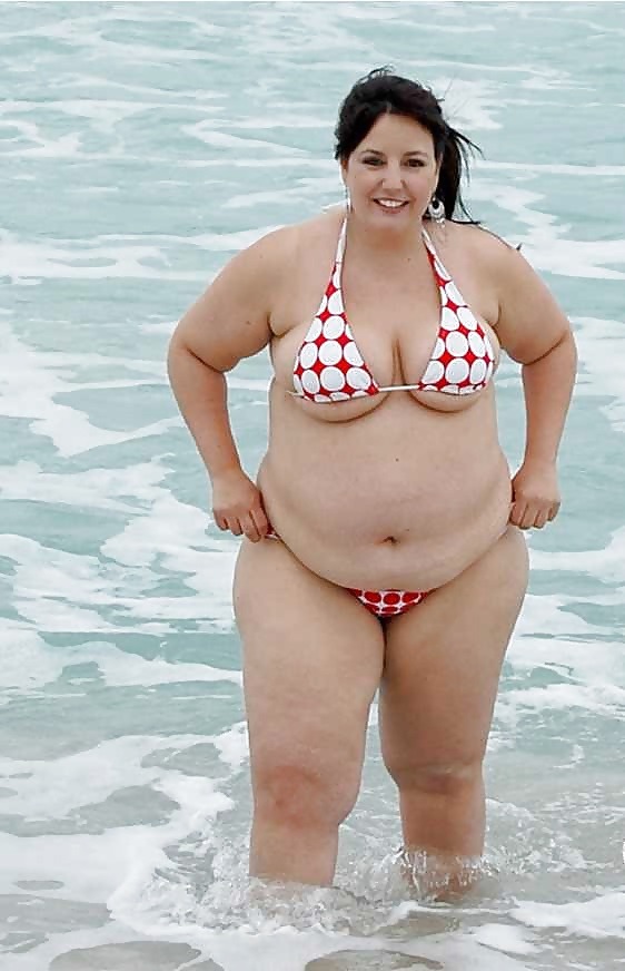 Curvy girls bikini