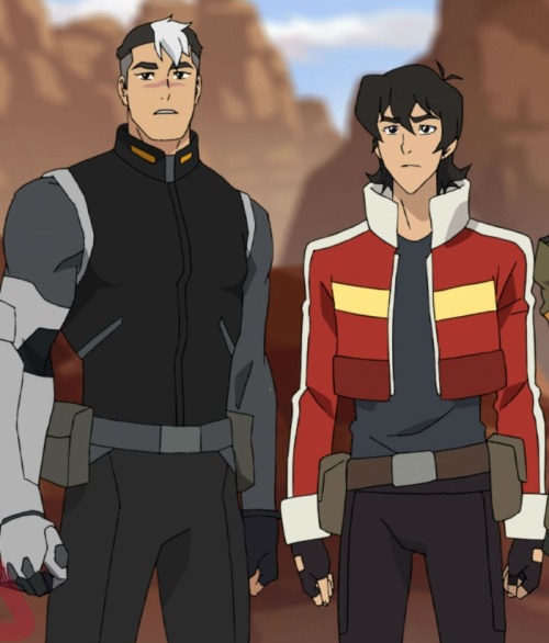 isayvol:Are we going to talk about the fact that Keith and Shiro have matching fanny packs?