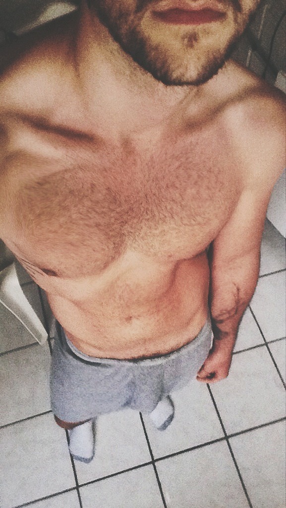 jockdays:  Hot studs, hung jocks, and thick cocks! http://jockdays.tumblr.com/