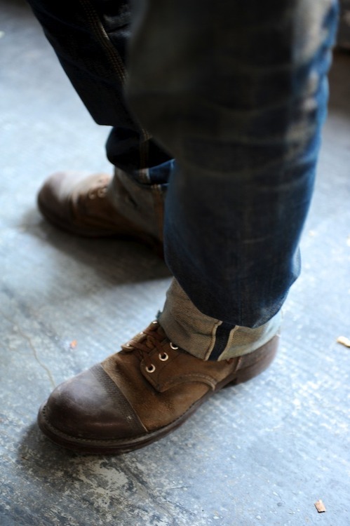 hisherstheirsandalltherest:  Work boots and selvage denim…doesn’t get any better.