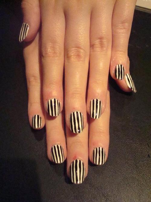 Monochromatic Stripes