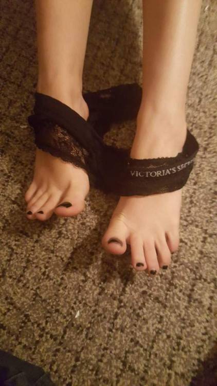 karathefootgoddess:Just in case you all are wondering I have lots of panties for sale too. I’ll wear